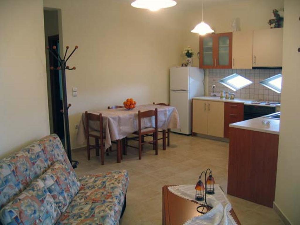 Argoliki Thalassa Miloi  Room photo